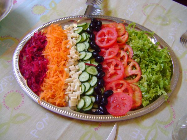 salada mista decorada